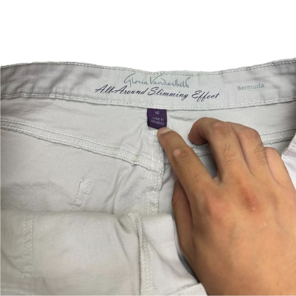 Gloria Vanderbilt All Around Slimming Effect Bermuda Jean Shorts Size 16 White - Picture 5 of 9